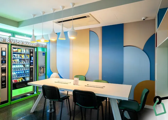 Hotiday Peretola מלון 4*